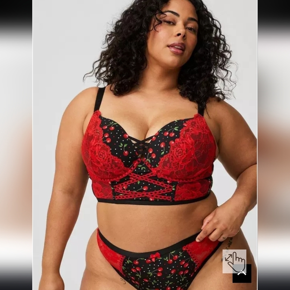 Torrid Cherry XO Plunge Push-Up Longline Bra 46dd